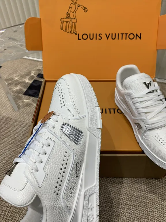 Louis Vuitton Shoe 